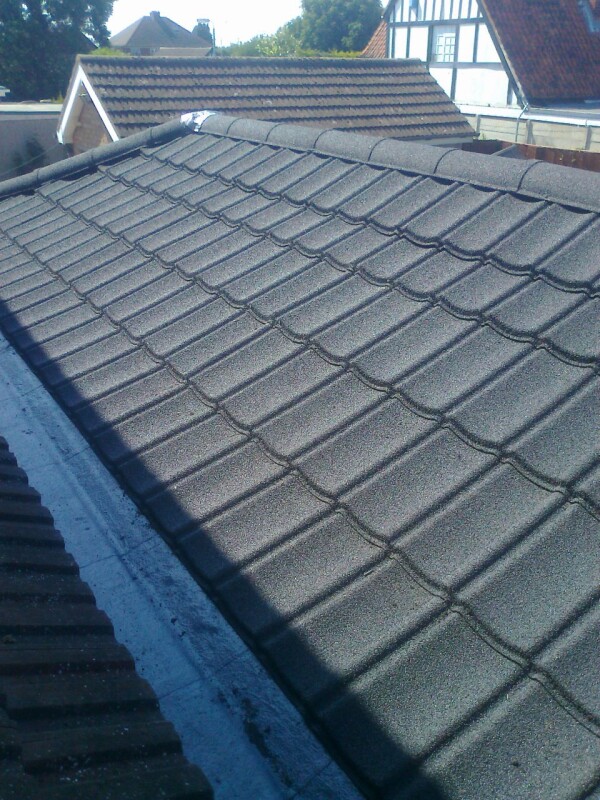 What to do when LightWeight Ridge Tiles meets the hips